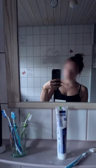 Julia, 18 años